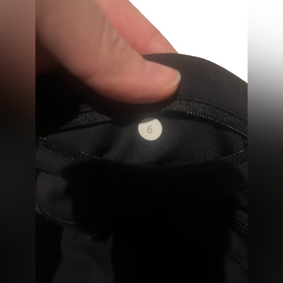 Lululemon Leggings size 6 - Picture 4 of 6